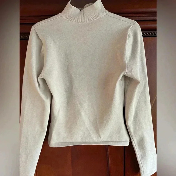 Babaton long sleeve top - Picture 2 of 3